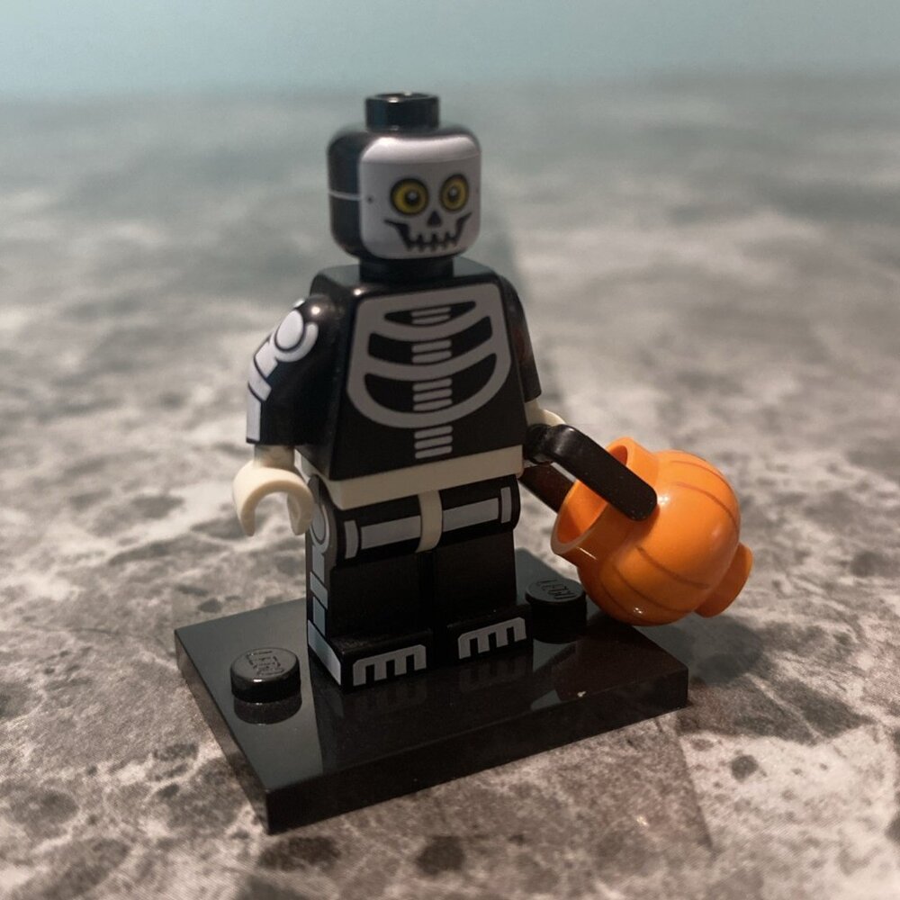 Lego 2015 Halloween Monsters Minifigure Series 14 - Skeleton Guy